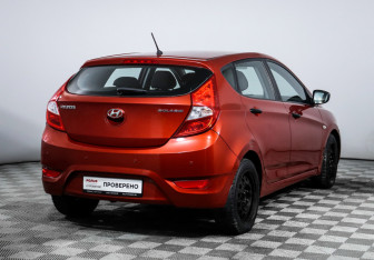 Подержанный автомобиль Hyundai Solaris Hatchback 2013 года (5 фото)