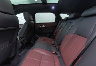 Новый Land Rover Range Rover Velar 2025 (12 фото)