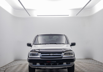 Подержанный автомобиль Chevrolet Niva 2007 года (2 фото)
