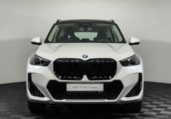 Новый BMW X1 2025 (3 фото)