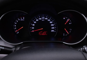 Подержанный автомобиль Kia Sorento 2013 года (12 фото)