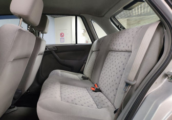 Подержанный автомобиль Volkswagen Pointer 2004 года (11 фото)