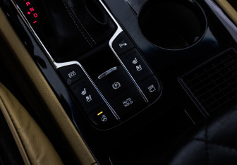 Подержанный автомобиль Kia Carnival 2019 года (22 фото)