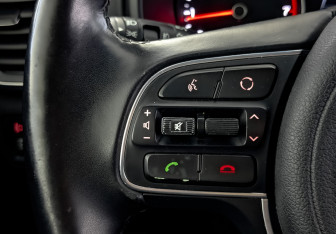 Подержанный автомобиль Kia Sportage 2018 года (28 фото)