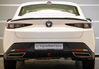 Подержанный автомобиль Changan Lamore 2023 года (5 фото)
