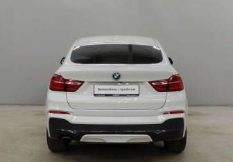 Подержанный автомобиль BMW X4 2016 года (6 фото)