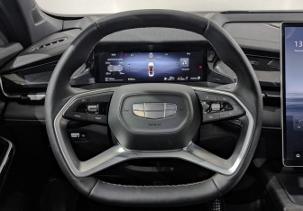 Подержанный автомобиль Geely Preface 2024 года (21 фото)