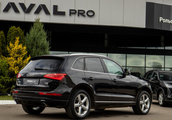 Подержанный автомобиль Audi Q5 2012 года (4 фото)