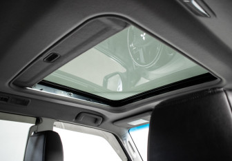 Подержанный автомобиль Mitsubishi Pajero 2012 года (10 фото)