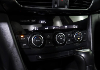 Подержанный автомобиль Mazda 6 Sedan 2014 года (15 фото)