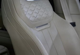 Подержанный автомобиль Land Rover Range Rover 2023 года (20 фото)