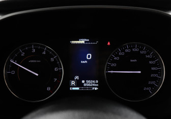 Подержанный автомобиль Subaru XV 2019 года (11 фото)