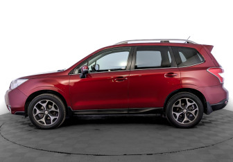 Подержанный автомобиль Subaru Forester Suv 2014 года (8 фото)