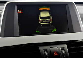 Подержанный автомобиль BMW X1 2017 года (27 фото)