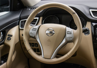 Подержанный автомобиль Nissan X-Trail 2017 года (15 фото)