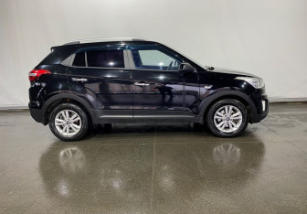 Подержанный автомобиль Hyundai Creta 2016 года (8 фото)