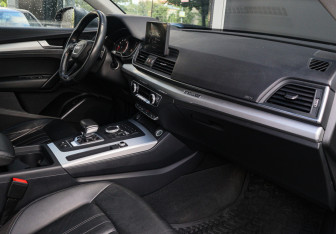 Подержанный автомобиль Audi Q5 2018 года (7 фото)