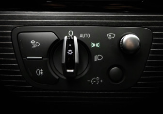 Подержанный автомобиль Audi Q7 2017 года (14 фото)