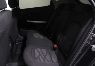 Подержанный автомобиль Kia Ceed Hatchback 2015 года (10 фото)