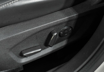 Подержанный автомобиль Ford Mondeo Sedan 2016 года (15 фото)