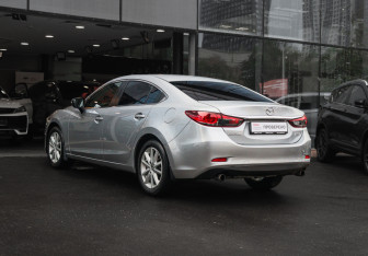Подержанный автомобиль Mazda 6 Sedan 2017 года (6 фото)