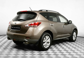 Подержанный автомобиль Nissan Murano Suv 2015 года (3 фото)
