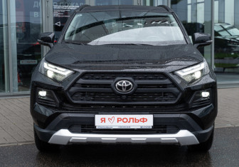 Новый Toyota RAV4 2025 (2 фото)