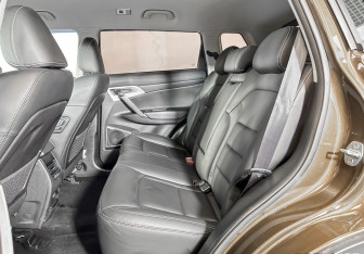 Подержанный автомобиль Geely Atlas 2019 года (10 фото)