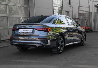 Подержанный автомобиль Audi A3 Sedan 2022 года (4 фото)