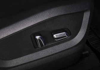 Подержанный автомобиль Exeed LX 2022 года (17 фото)