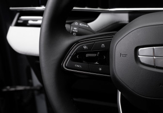 Новый Geely Atlas 2025 (25 фото)