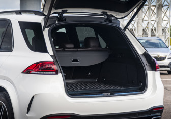 Подержанный автомобиль Mercedes-Benz GLE 2021 года (25 фото)