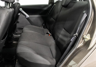 Подержанный автомобиль Datsun mi-DO 2015 года (9 фото)