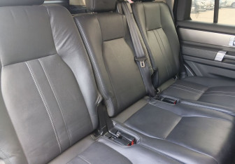 Подержанный автомобиль Land Rover Discovery 2013 года (12 фото)
