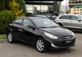 Подержанный автомобиль Hyundai Solaris Sedan 2012 года (2 фото)