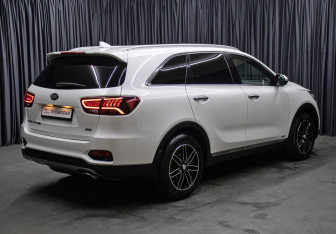 Подержанный автомобиль Kia Sorento 2019 года (5 фото)