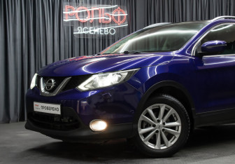 Подержанный автомобиль Nissan Qashqai 2014 года (21 фото)