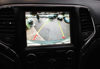 Подержанный автомобиль Jeep Grand Cherokee 2013 года (13 фото)