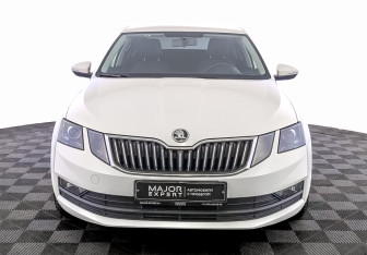 Подержанный автомобиль Skoda Octavia Liftback 2022 года (2 фото)