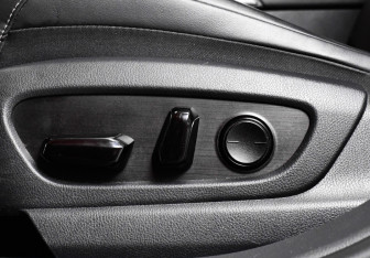 Подержанный автомобиль Lexus ES 2018 года (23 фото)