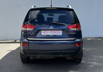 Подержанный автомобиль Citroen C-Crosser 2009 года (6 фото)