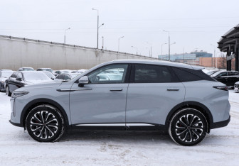 Подержанный автомобиль Exeed RX 2023 года (8 фото)