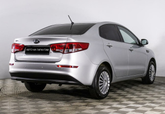 Подержанный автомобиль Kia Rio Sedan 2016 года (3 фото)