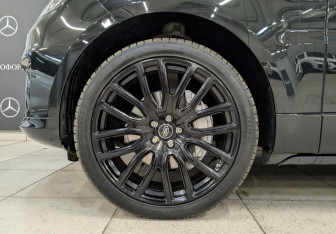 Подержанный автомобиль Land Rover Range Rover Sport 2021 года (11 фото)