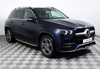 Подержанный автомобиль Mercedes-Benz GLE 2018 года (3 фото)
