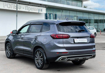 Подержанный автомобиль Chery Tiggo 8 Pro 2022 года (7 фото)