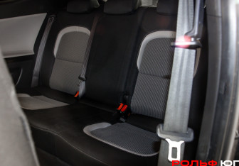 Подержанный автомобиль Kia Ceed Hatchback 2013 года (8 фото)