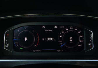 Подержанный автомобиль Volkswagen Tiguan 2019 года (9 фото)