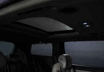 Подержанный автомобиль Kia Carnival 2019 года (11 фото)