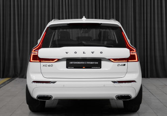 Подержанный автомобиль Volvo XC60 2019 года (5 фото)